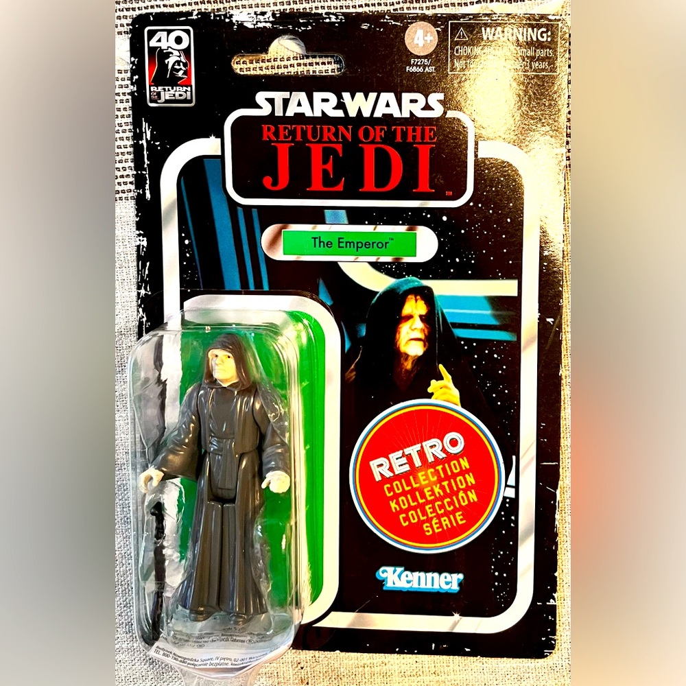 Star Wars Retro “ The Emperor “ , return of the Jedi 3.75 inch action figuire